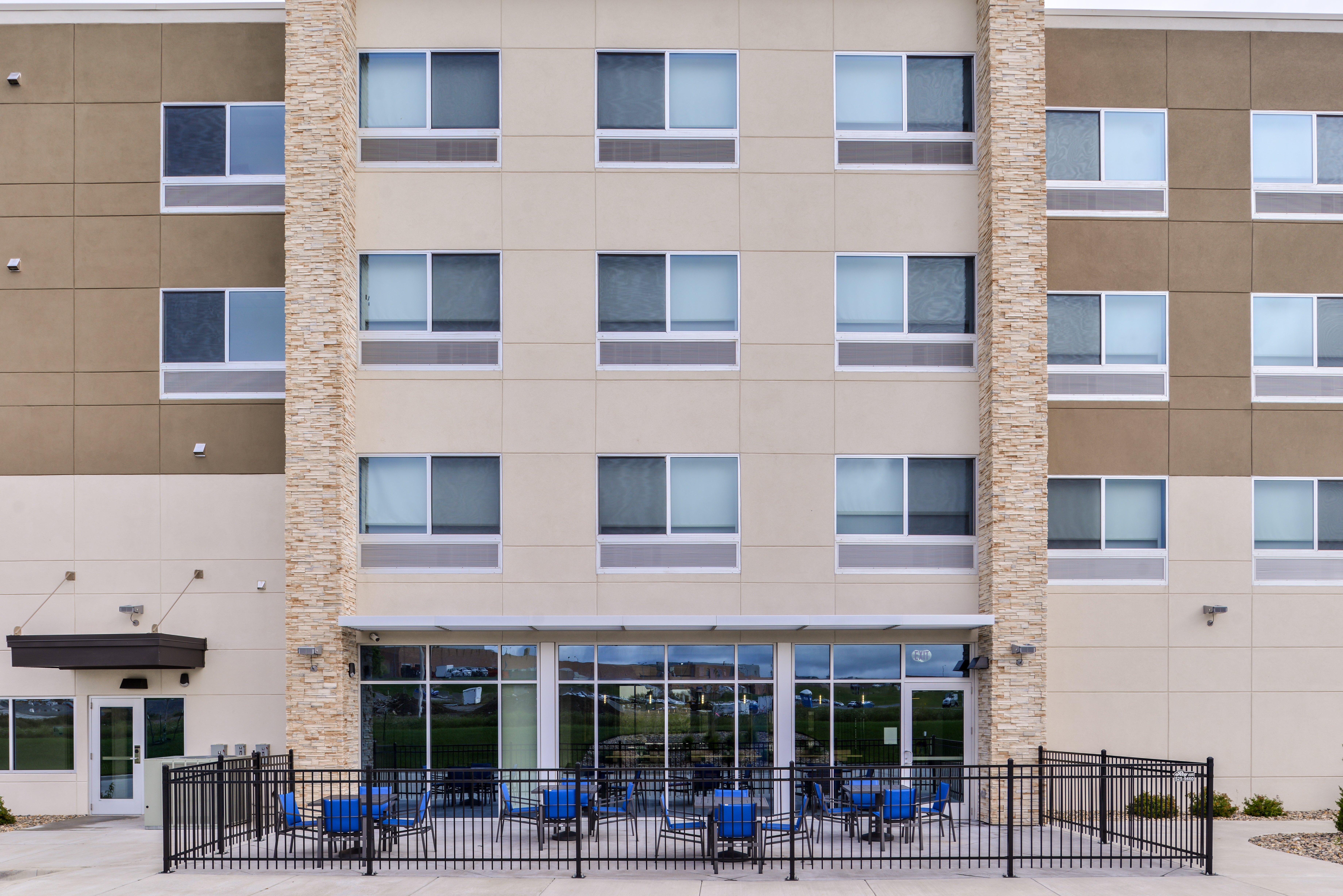 Holiday Inn Express & Suites - Kansas City - Lee'S Summit By Ihg Buitenkant foto