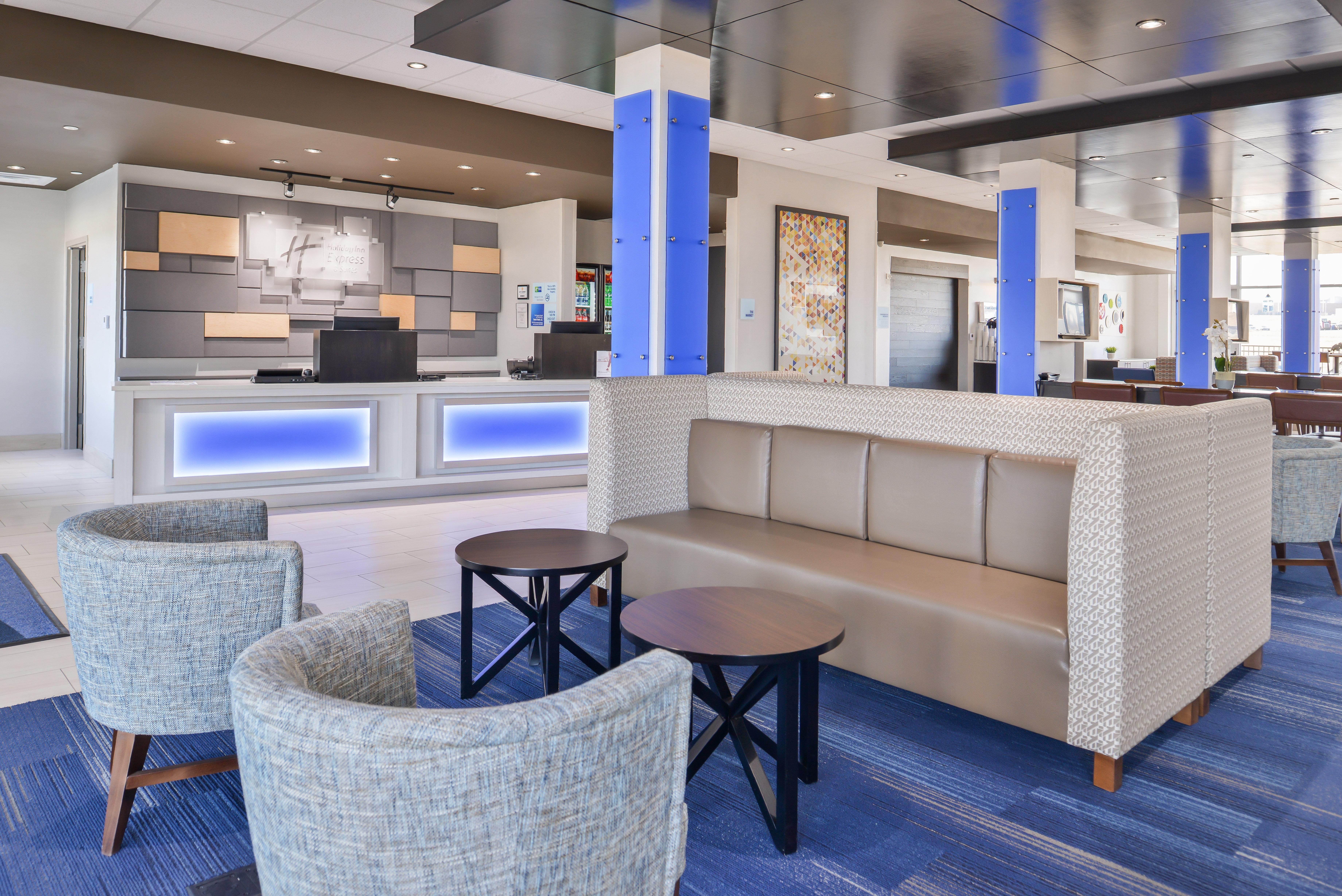 Holiday Inn Express & Suites - Kansas City - Lee'S Summit By Ihg Buitenkant foto
