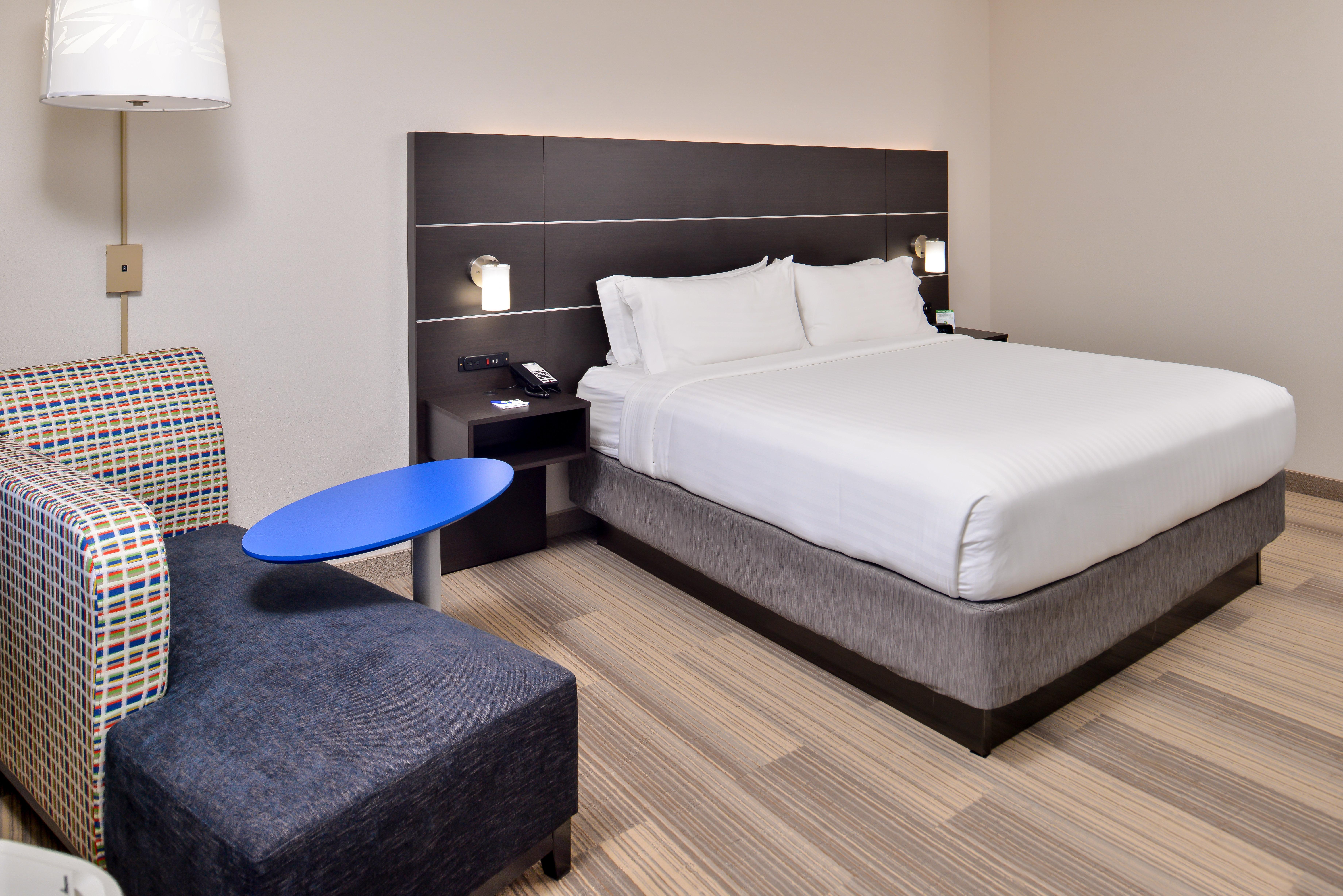 Holiday Inn Express & Suites - Kansas City - Lee'S Summit By Ihg Buitenkant foto